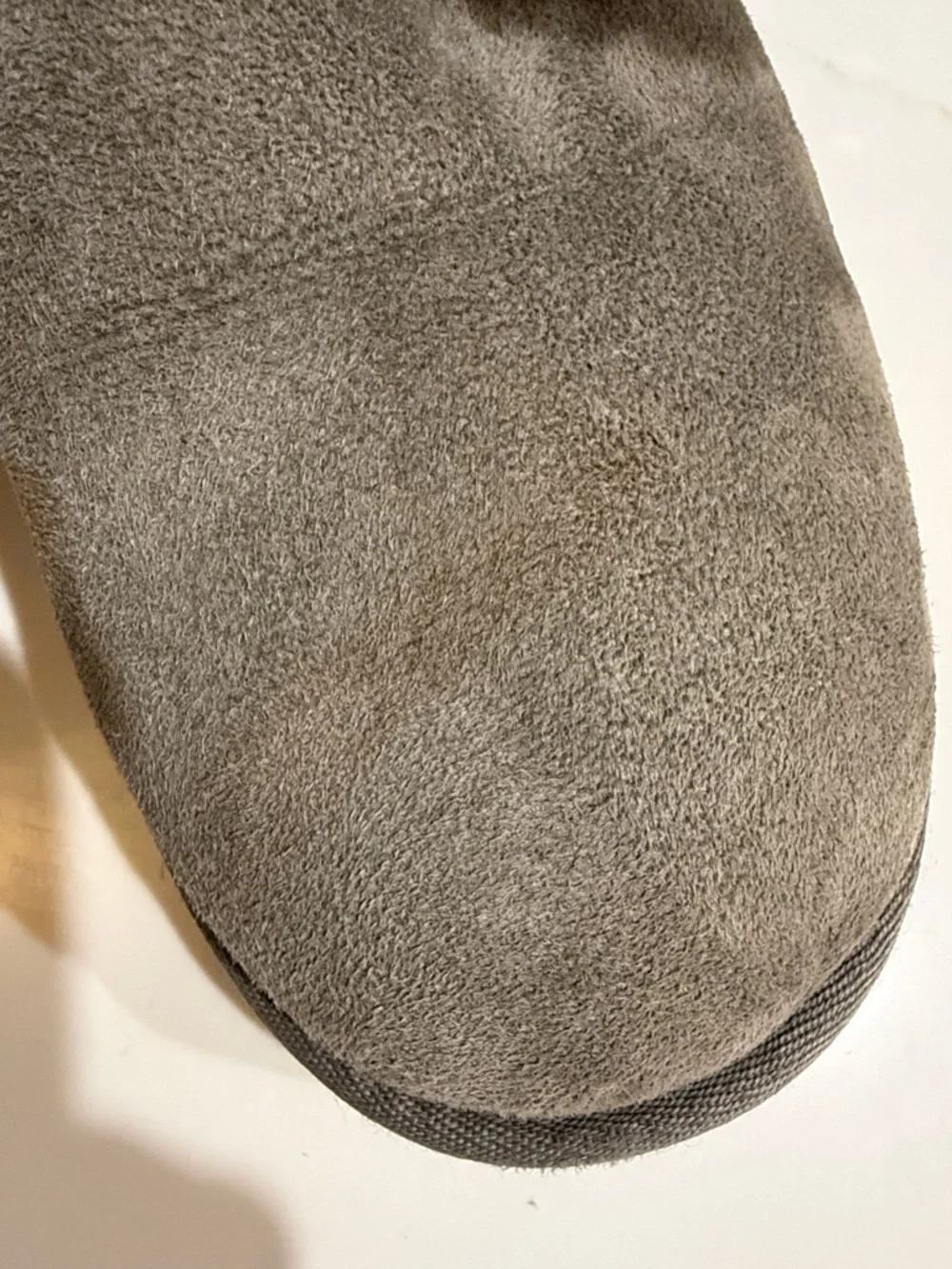 EUC UGG Bailey Button Sheepskin Boots Sz 9